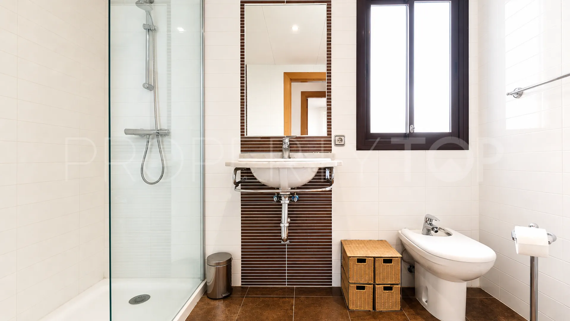 For sale apartment in Casares Playa