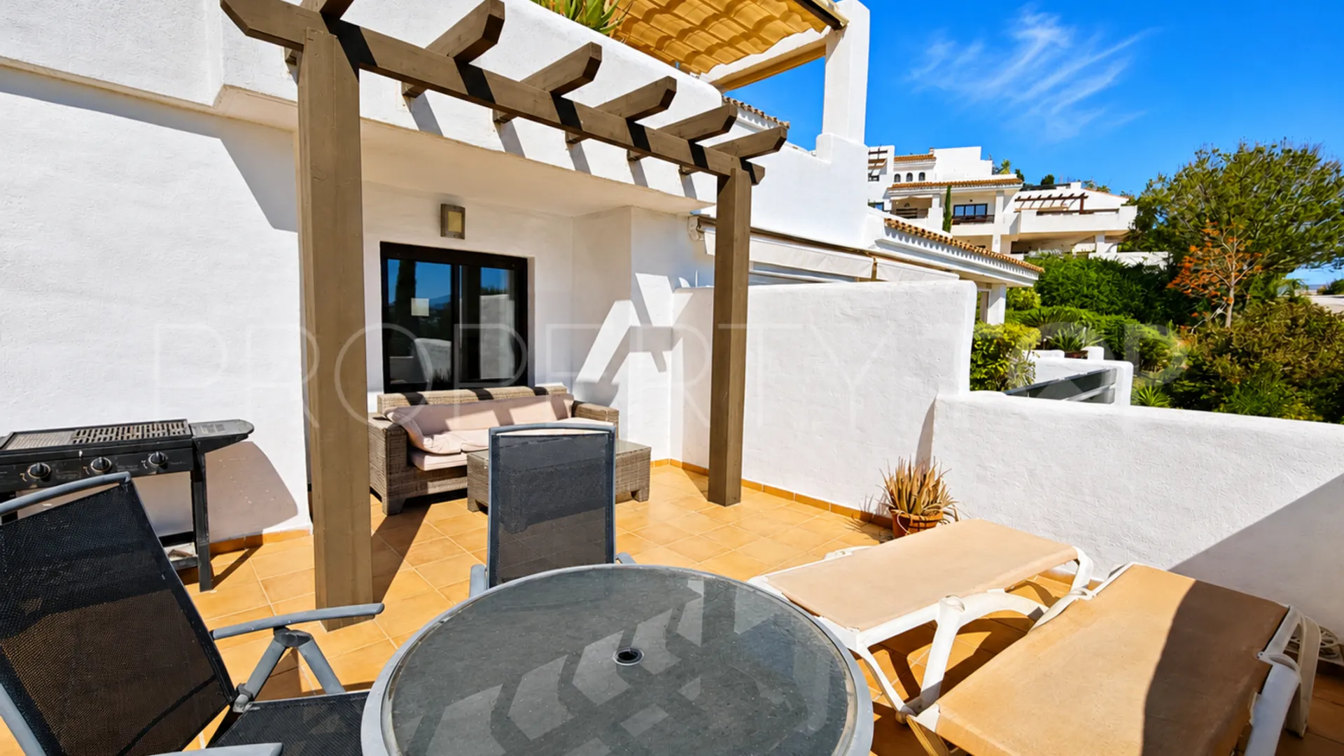 For sale apartment in Casares Playa