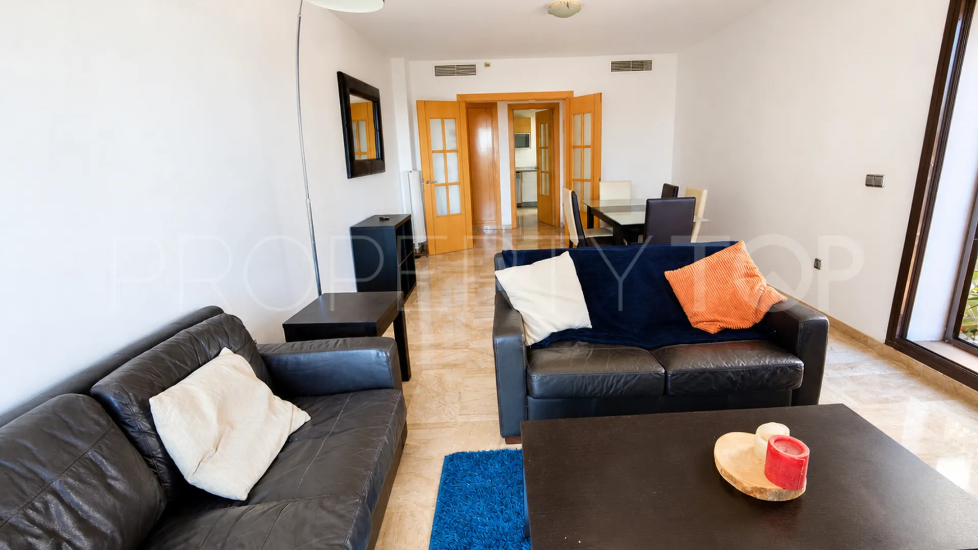 For sale apartment in Casares Playa