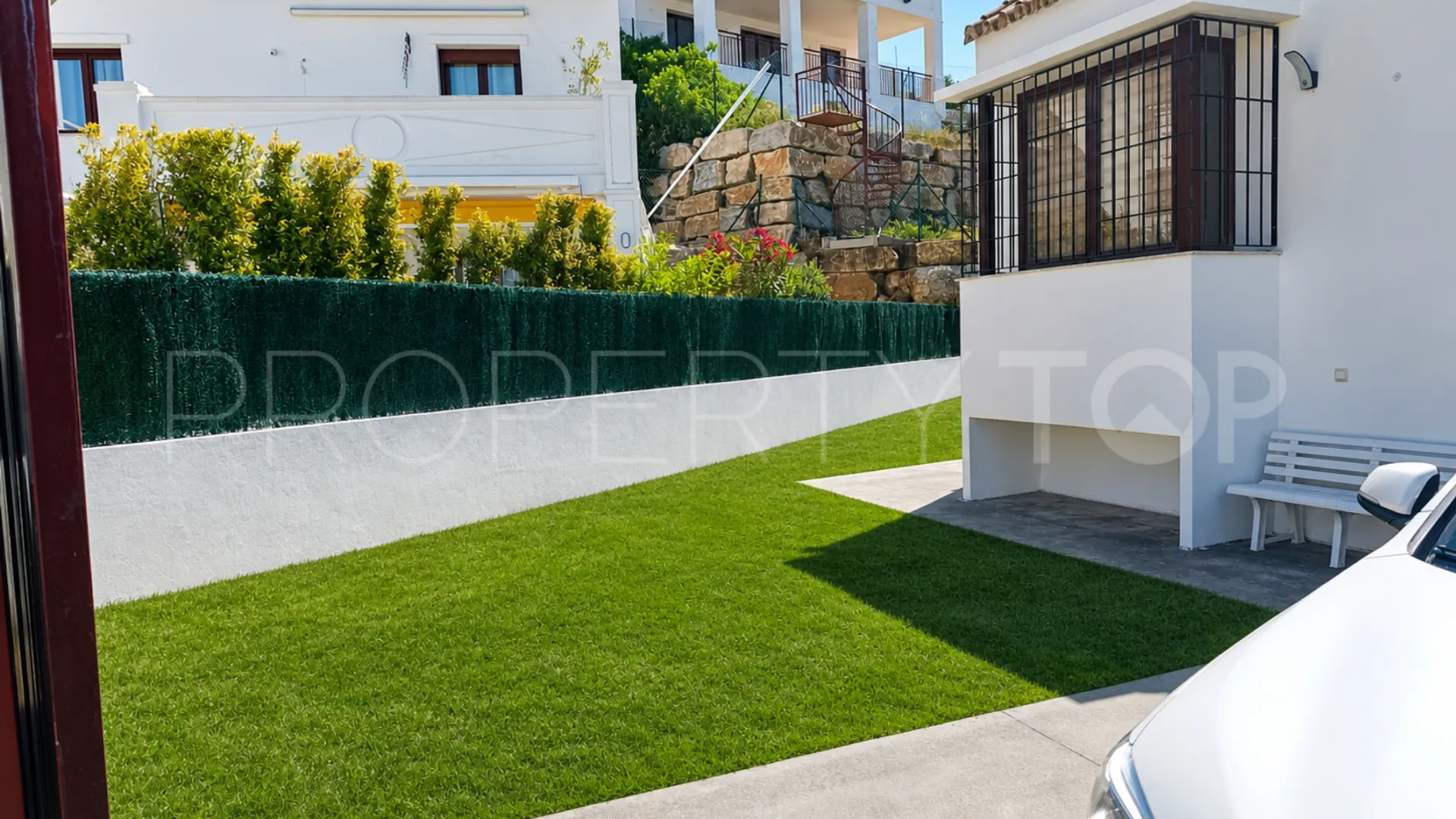Se vende pareado con 2 dormitorios en Casares Playa