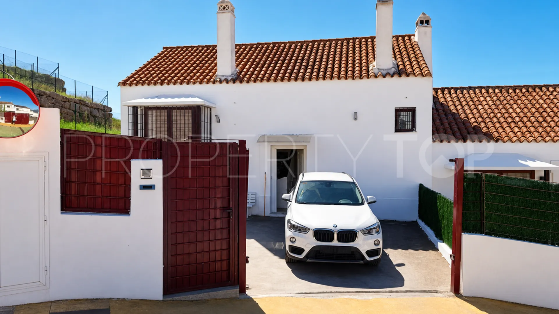 Se vende pareado con 2 dormitorios en Casares Playa