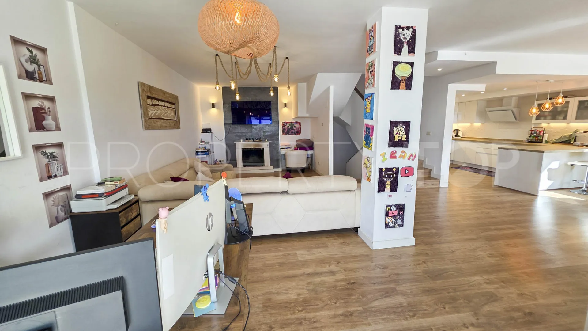Se vende pareado con 2 dormitorios en Casares Playa