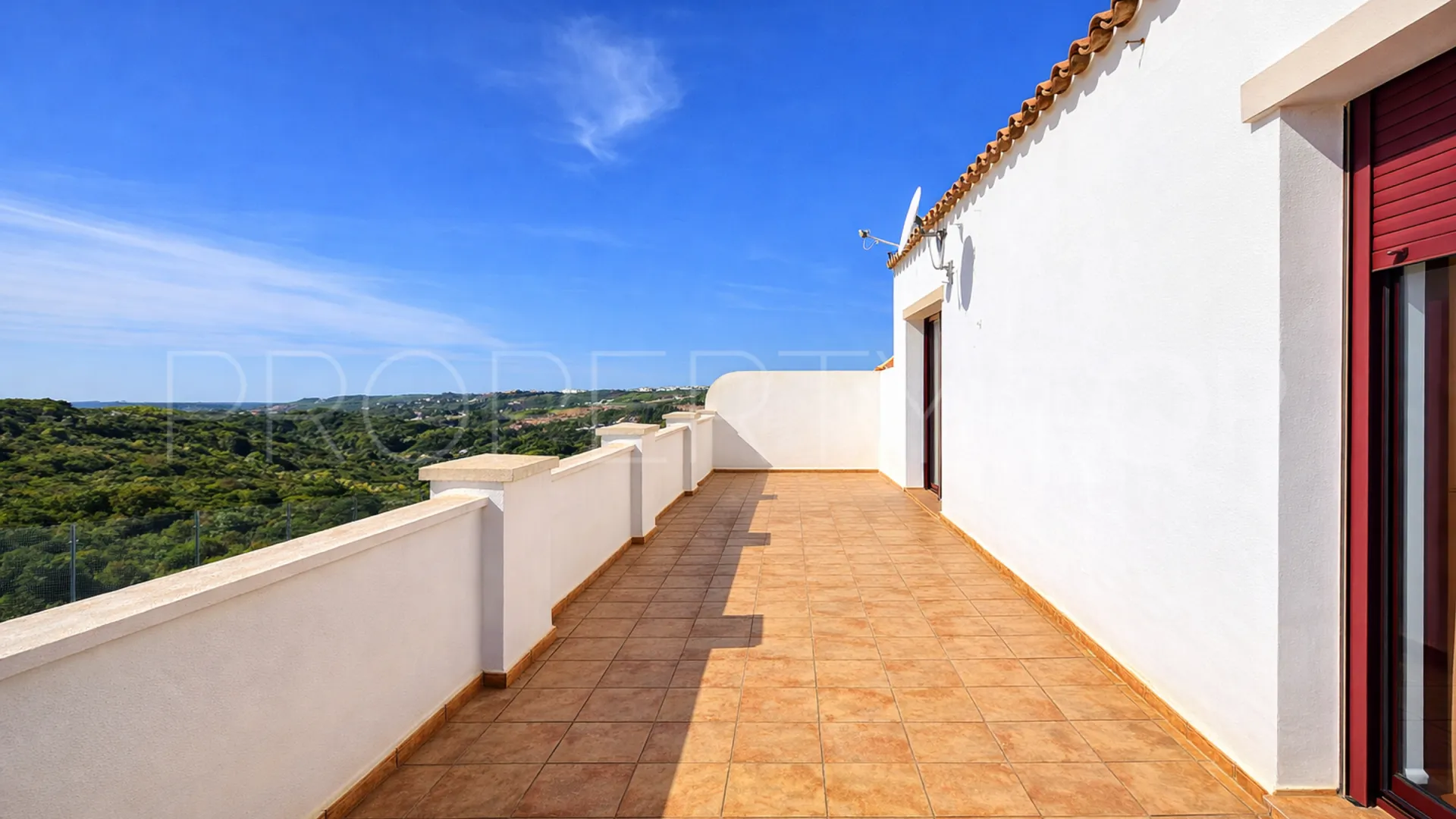 Se vende pareado con 2 dormitorios en Casares Playa