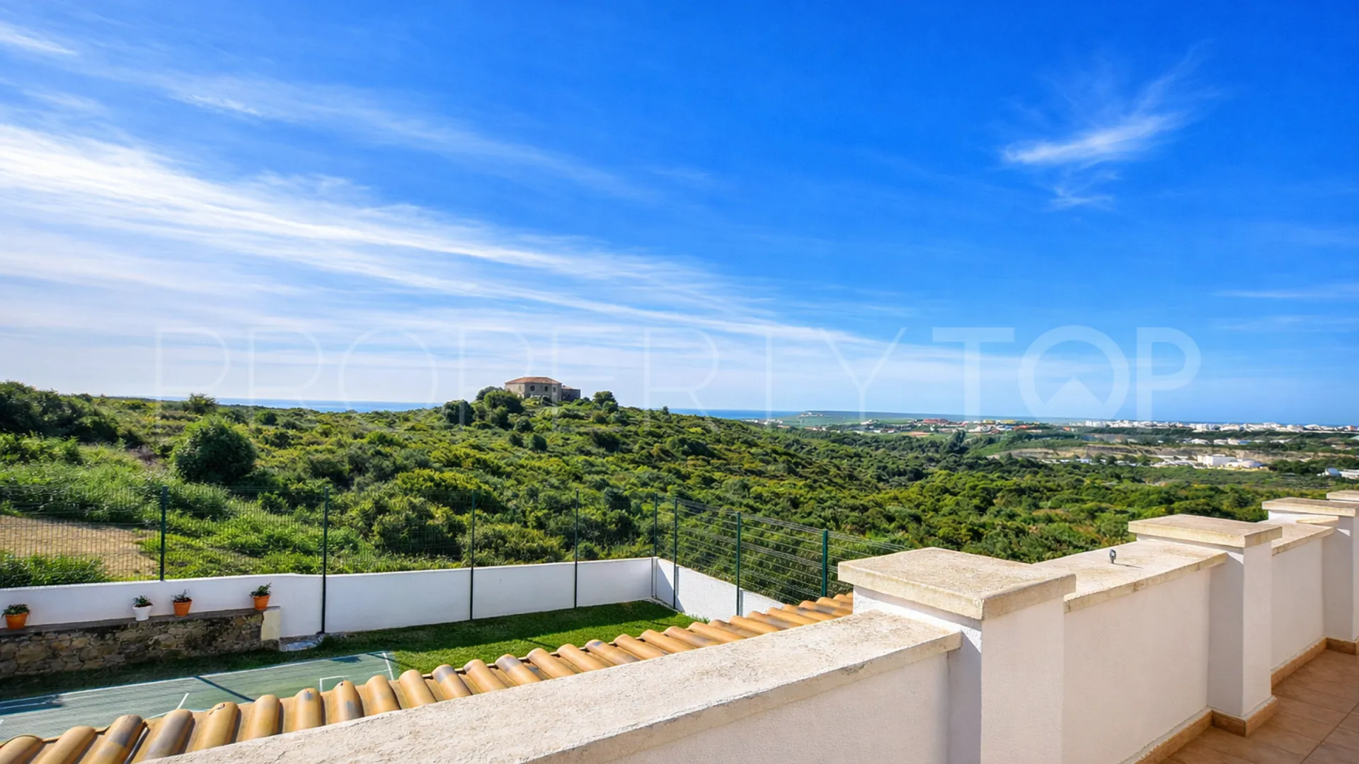 Se vende pareado con 2 dormitorios en Casares Playa
