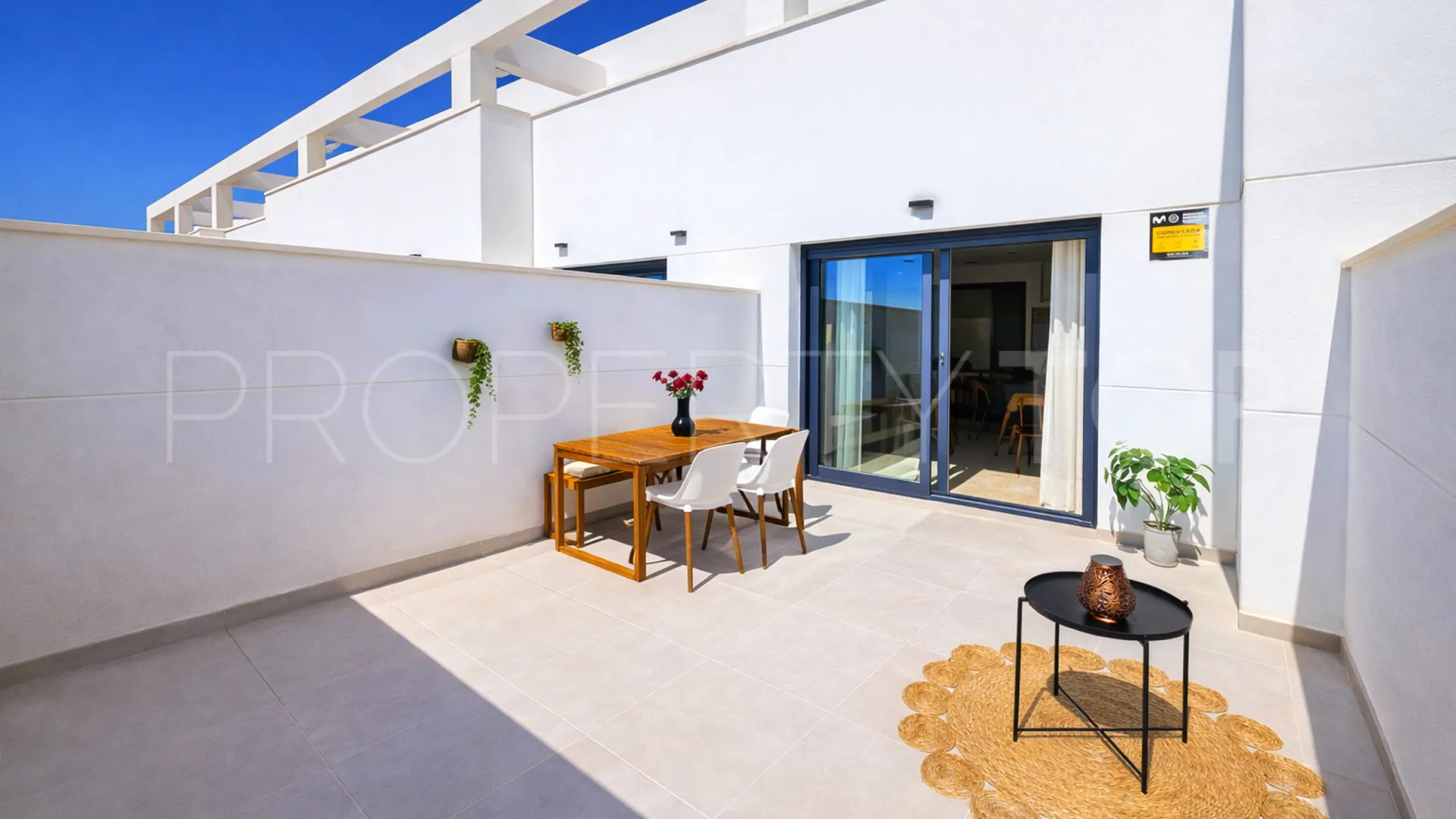 Apartamento en venta de 3 dormitorios en Estepona