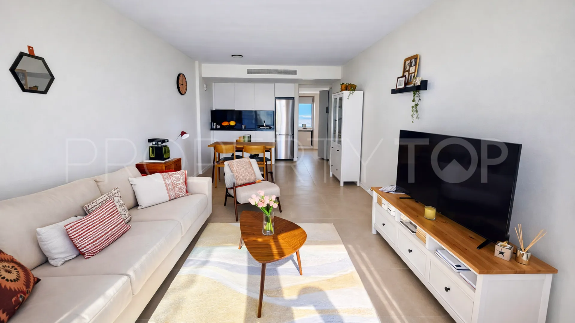 Apartamento en venta de 3 dormitorios en Estepona