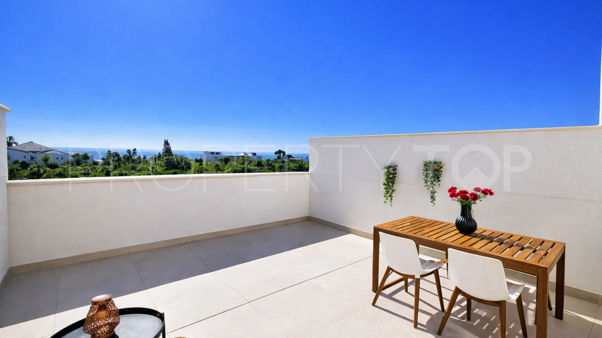 Apartamento en venta de 3 dormitorios en Estepona
