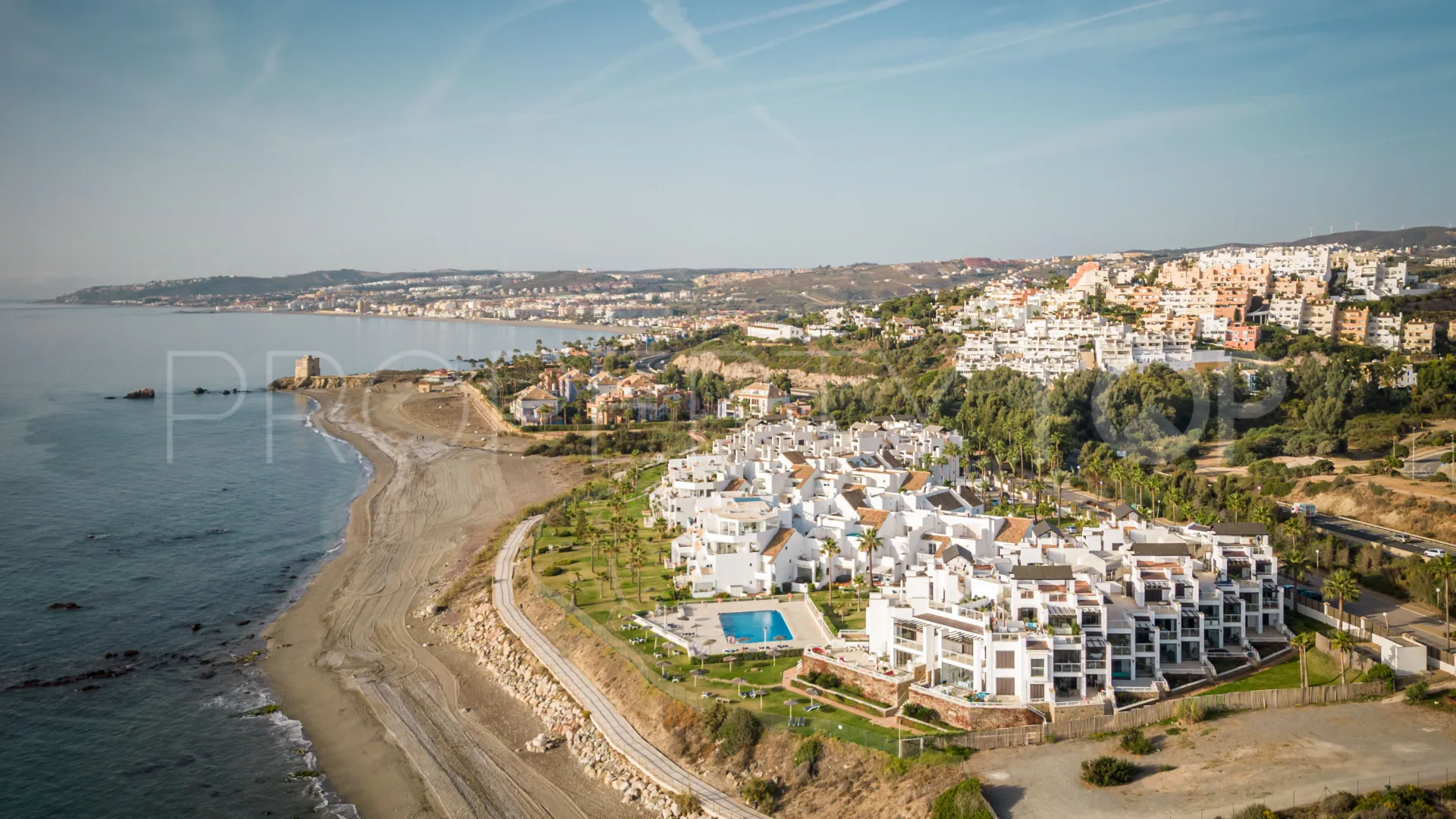 Se vende apartamento planta baja en Casares Playa de 2 dormitorios