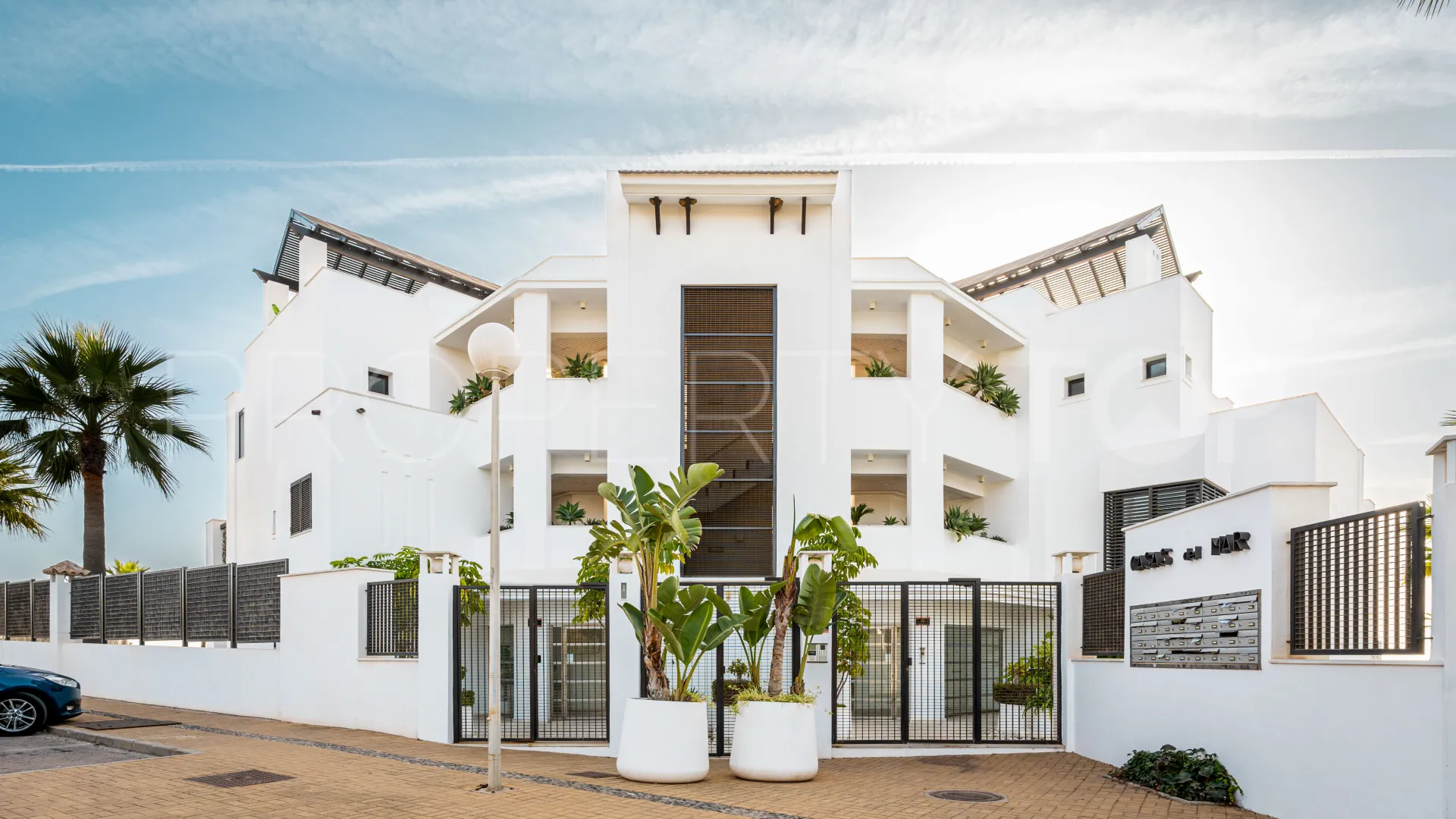 Se vende apartamento planta baja en Casares Playa de 2 dormitorios