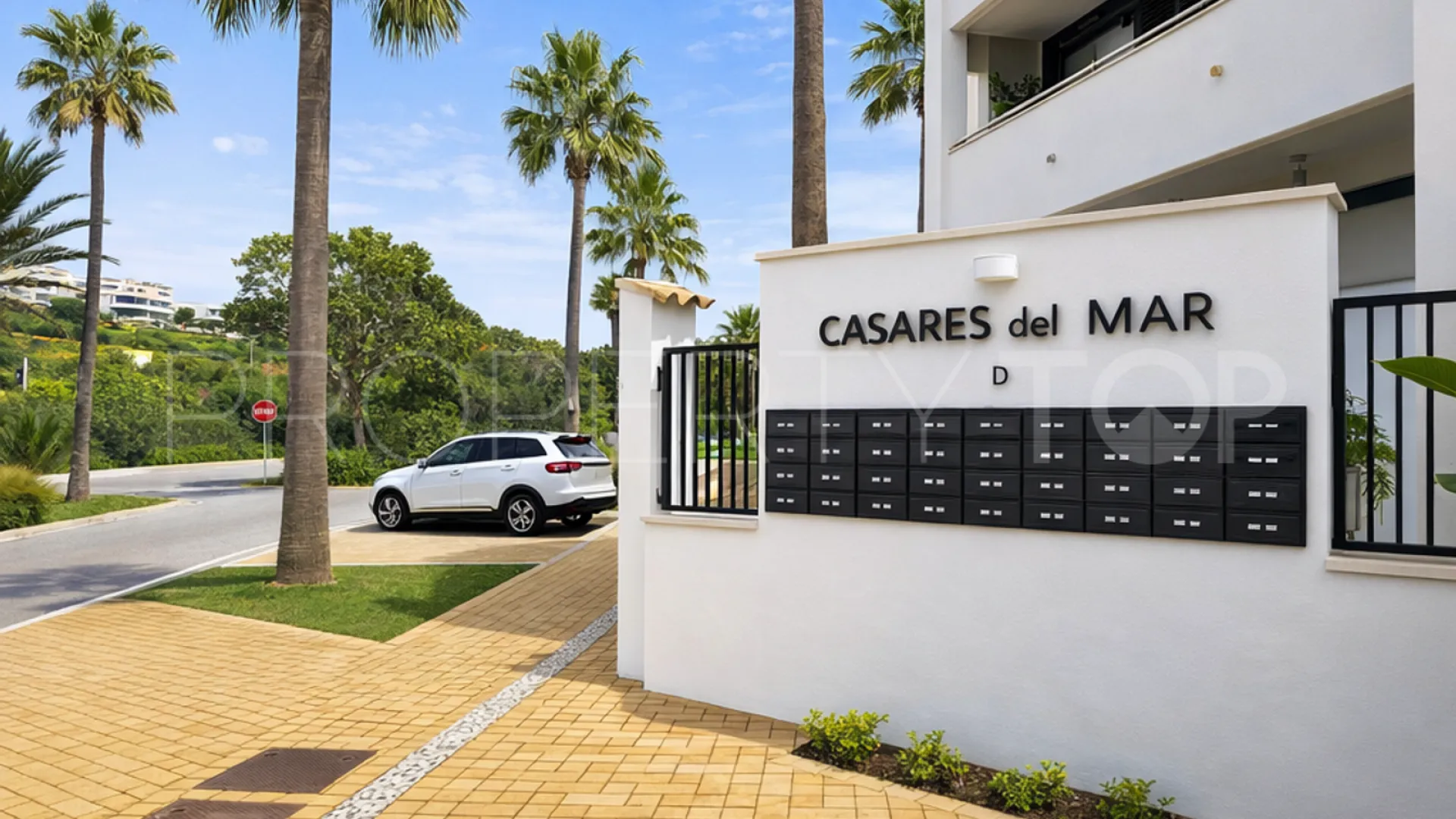 Se vende apartamento planta baja en Casares Playa de 2 dormitorios
