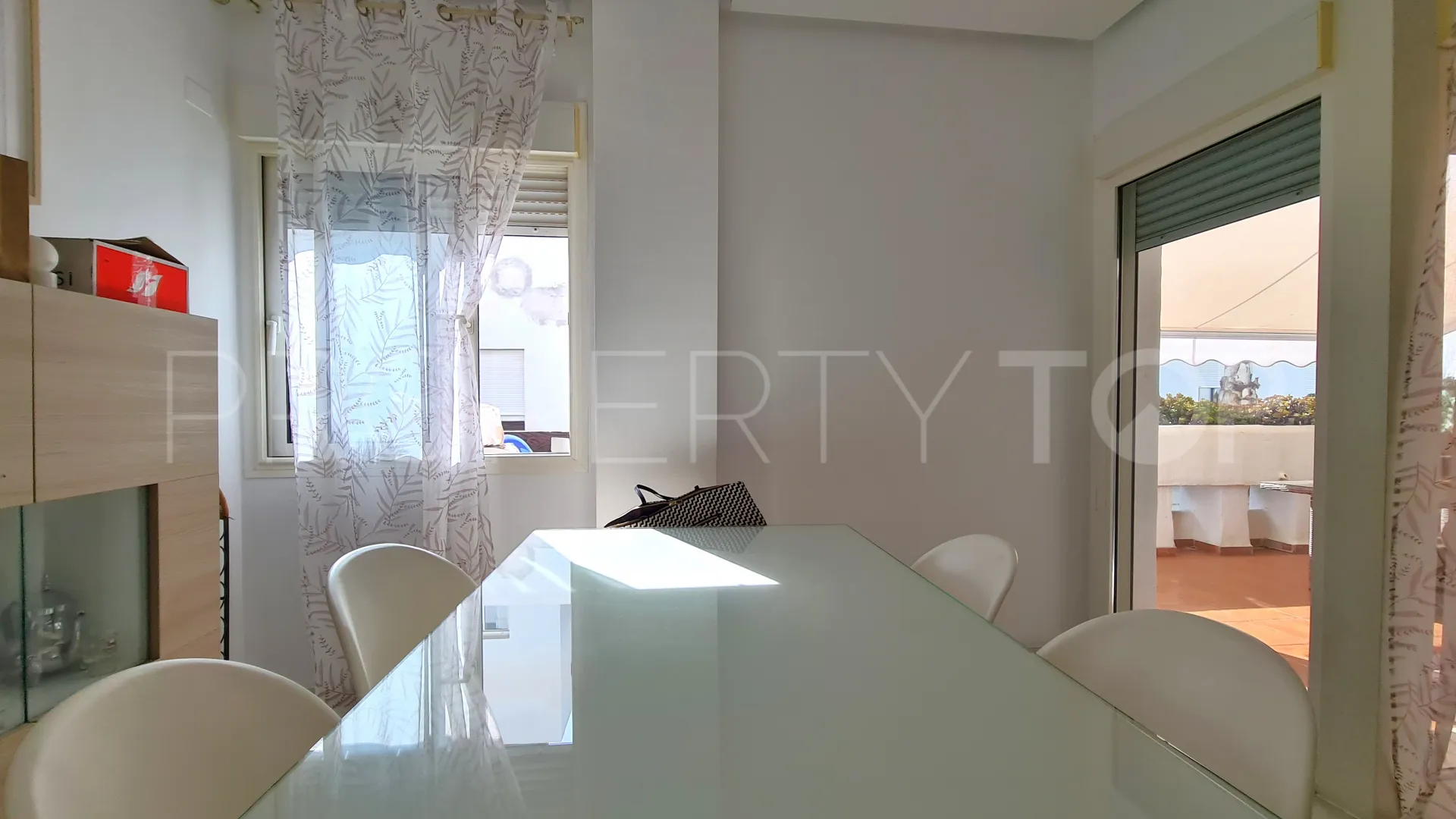 Apartamento a la venta en Estepona de 3 dormitorios