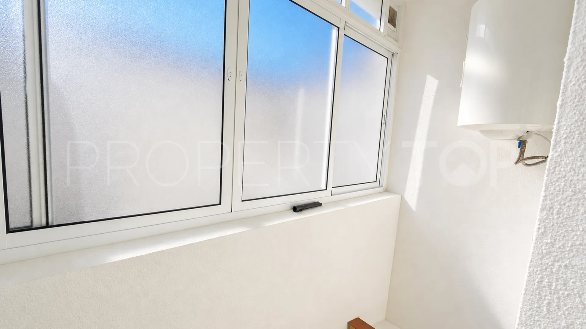 Ático en venta con 1 dormitorio en Sabinillas