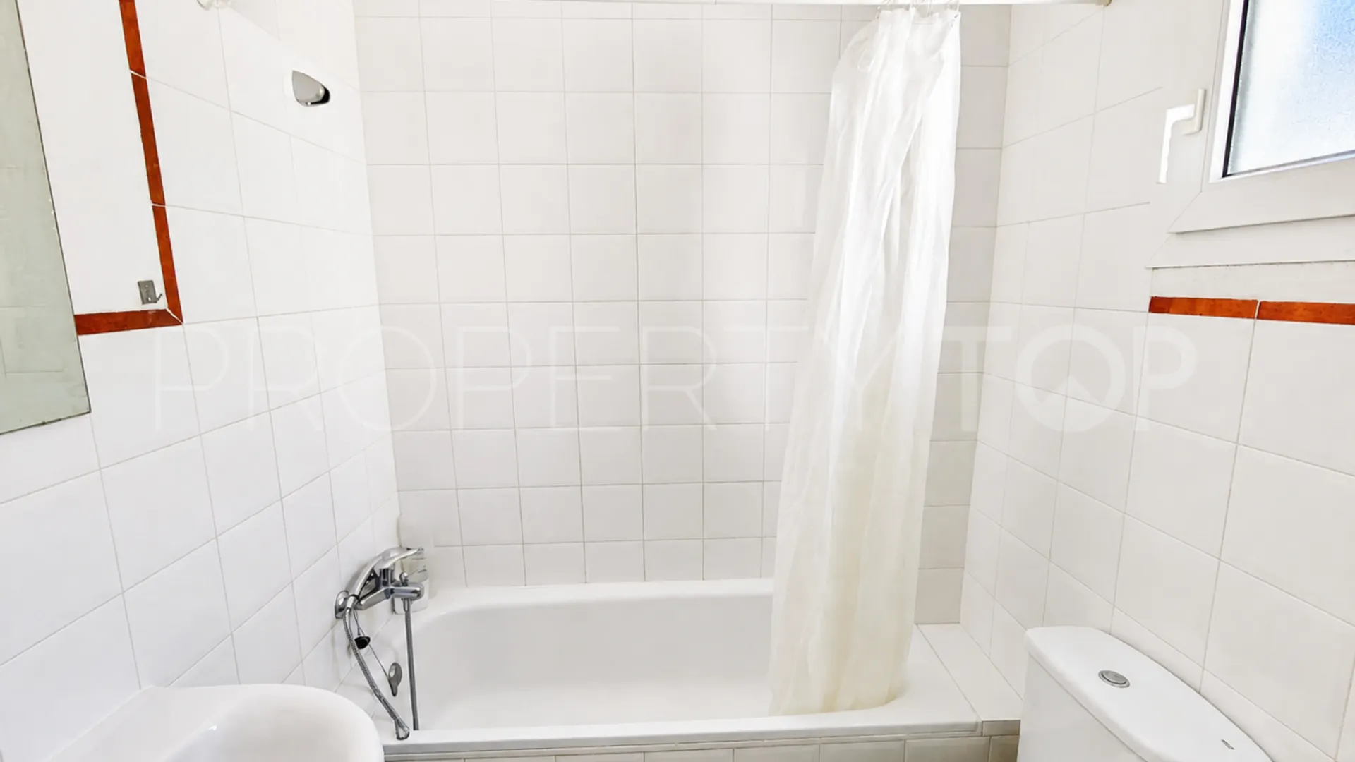 Ático en venta con 1 dormitorio en Sabinillas