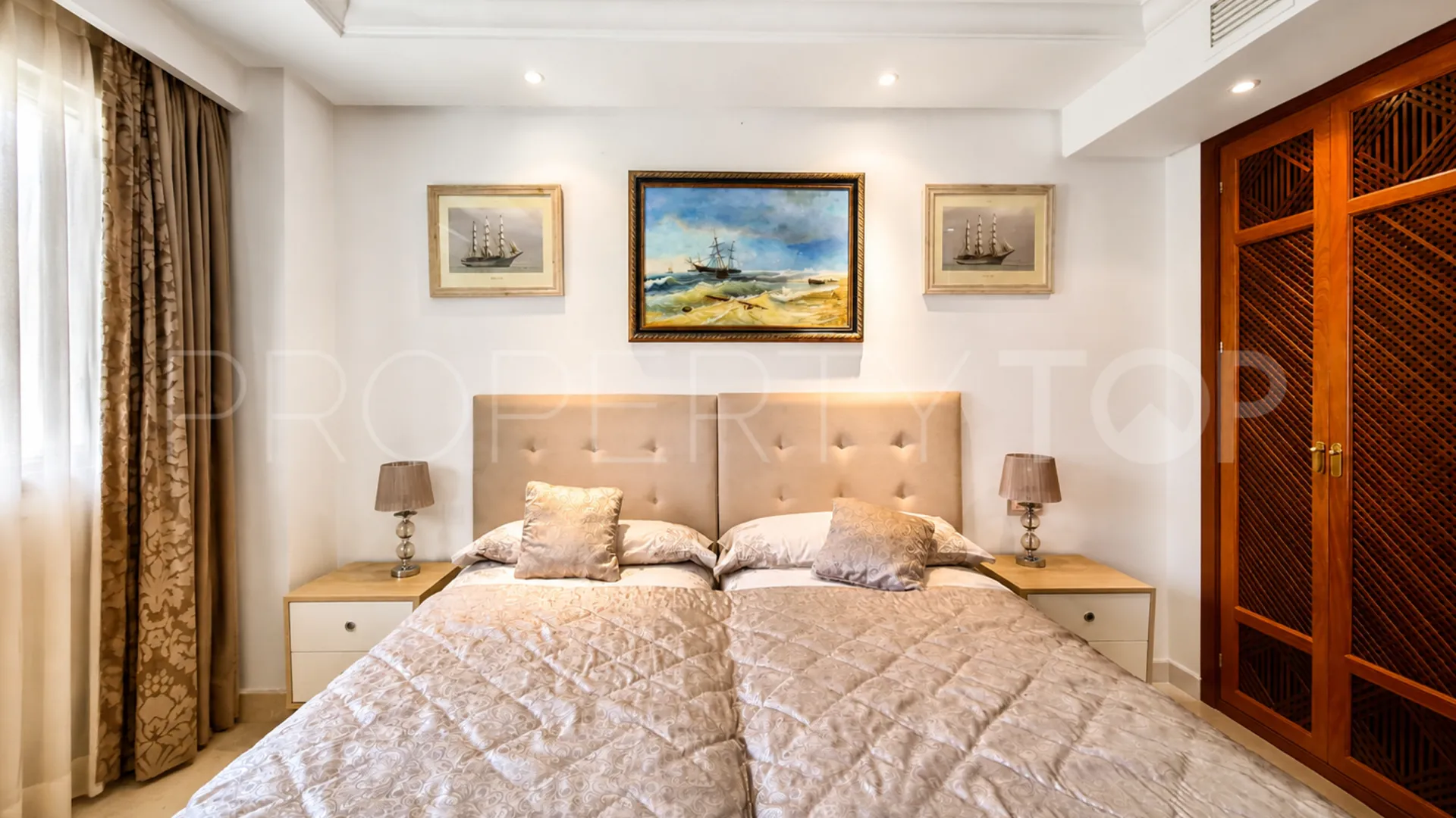 Se vende apartamento con 2 dormitorios en Estepona Este