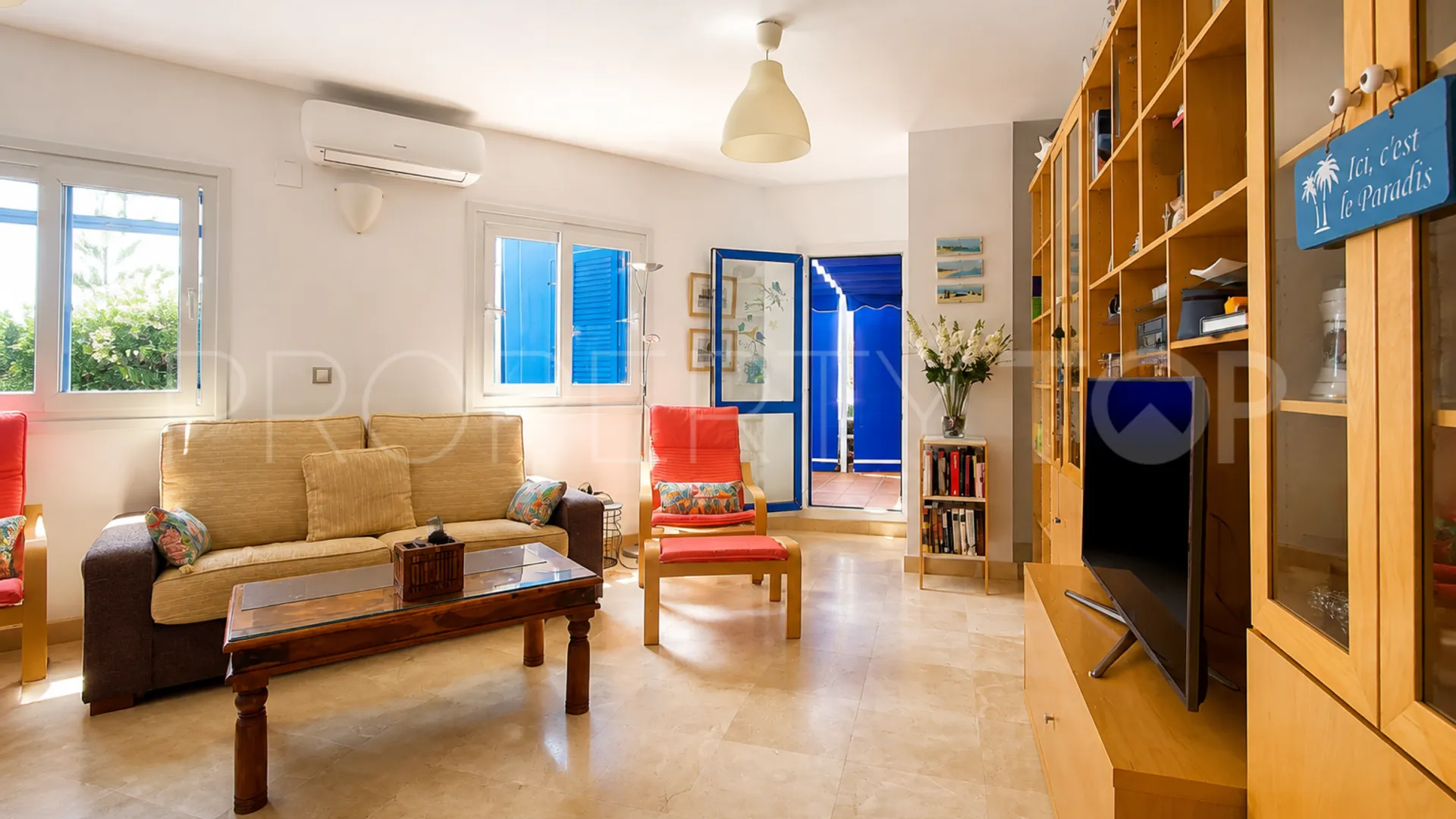 Apartamento planta baja en venta con 3 dormitorios en Sabinillas
