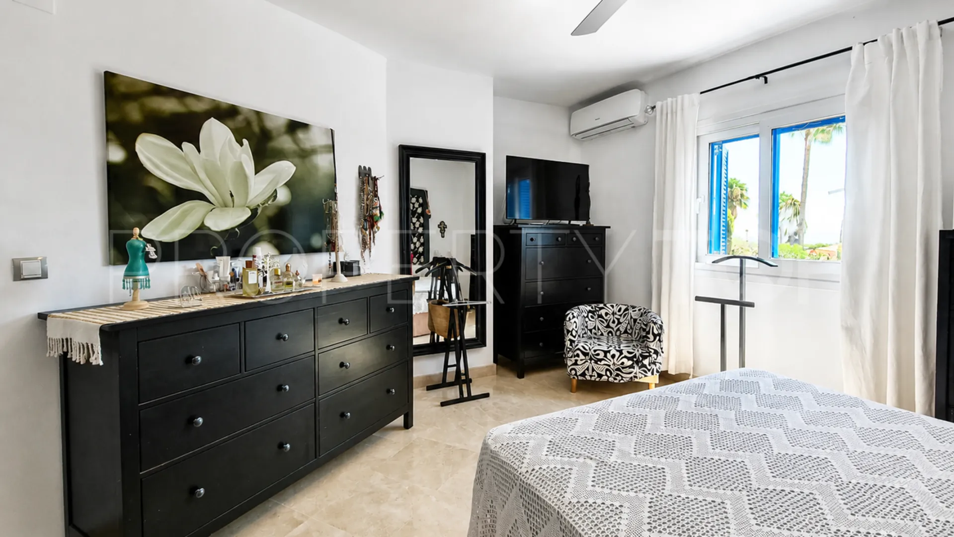 Apartamento planta baja en venta con 3 dormitorios en Sabinillas