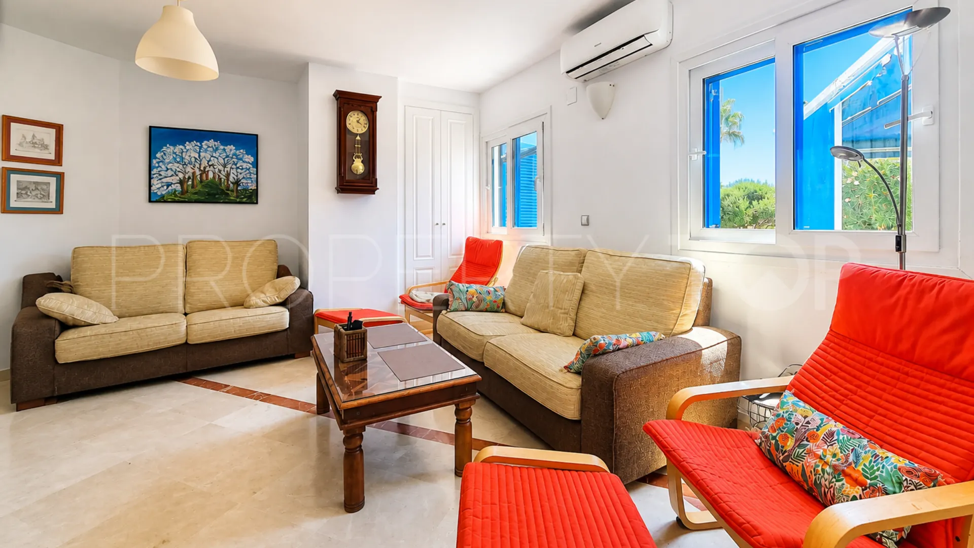 Apartamento planta baja en venta con 3 dormitorios en Sabinillas