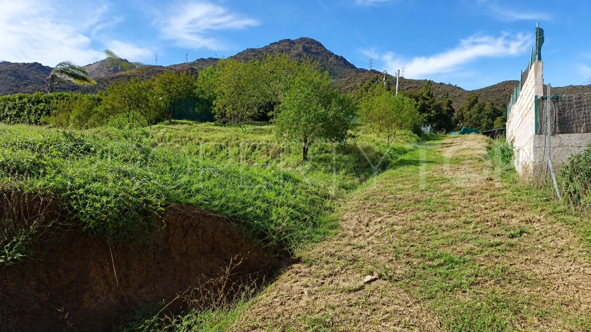 Comprar parcela en Estepona
