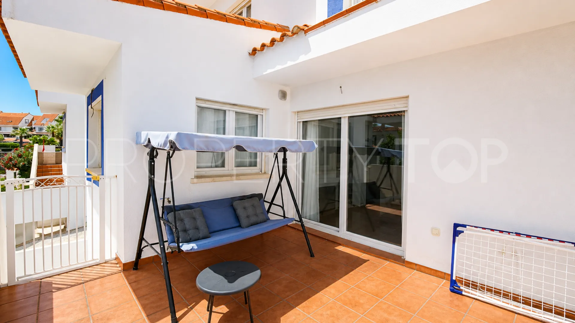 Villa for sale in La Duquesa
