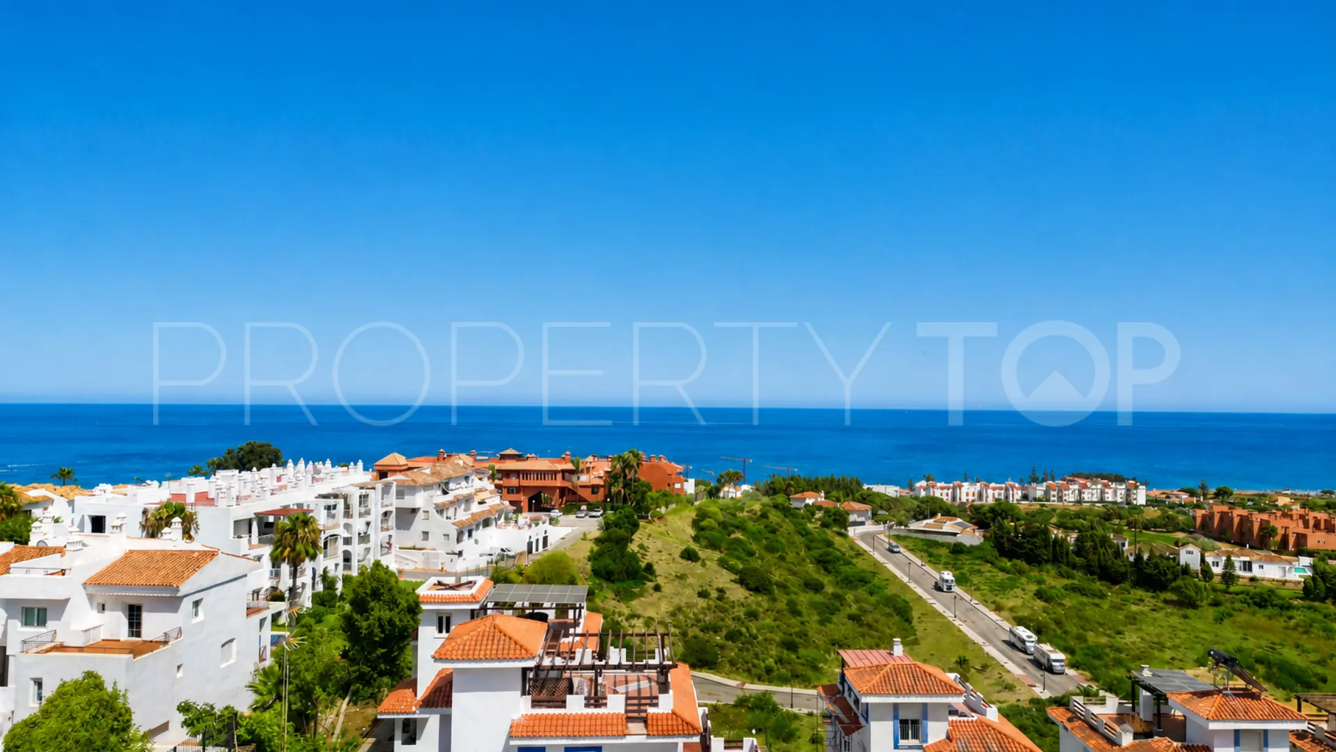 For sale villa with 6 bedrooms in La Duquesa