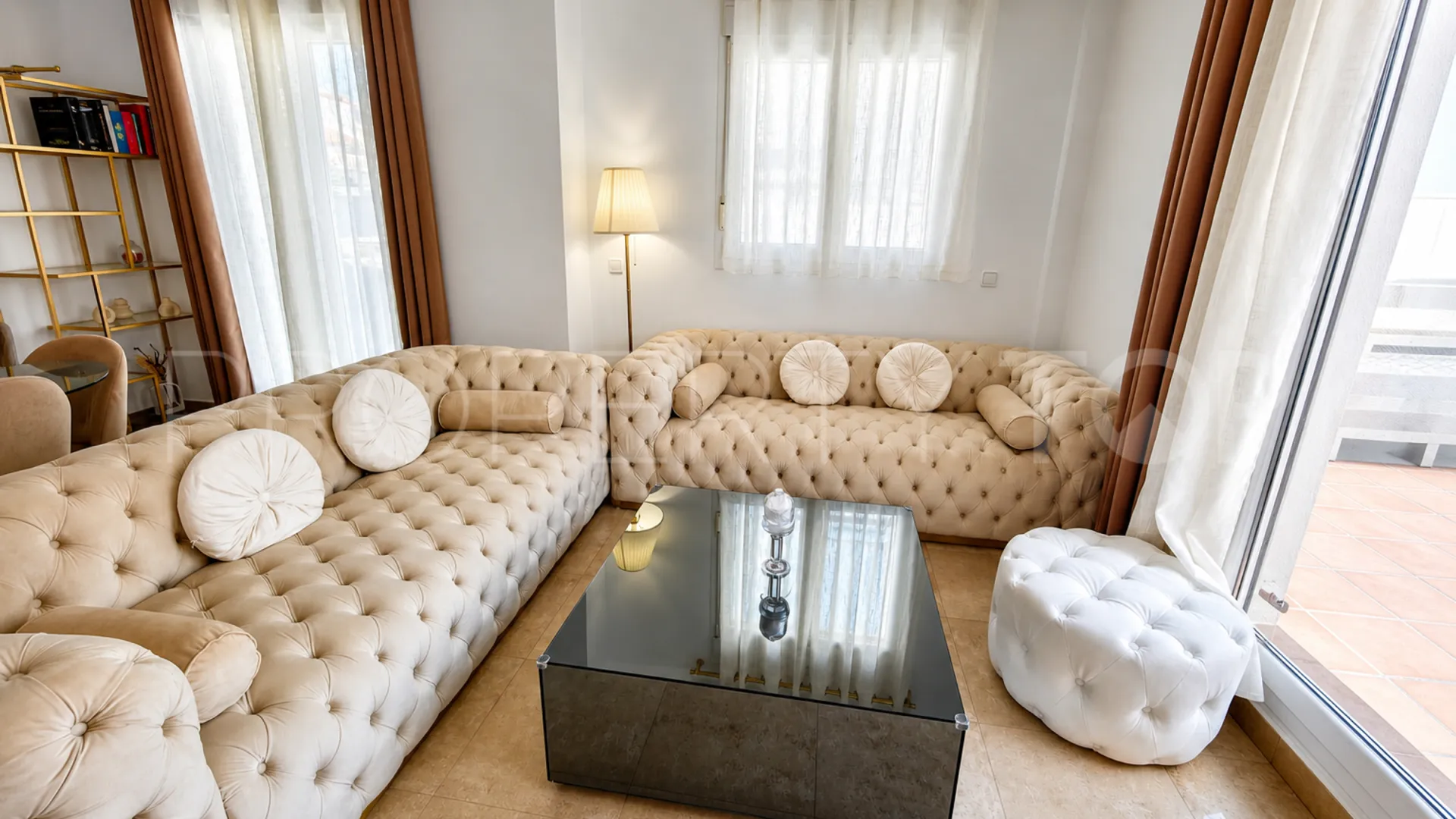 Villa for sale in La Duquesa