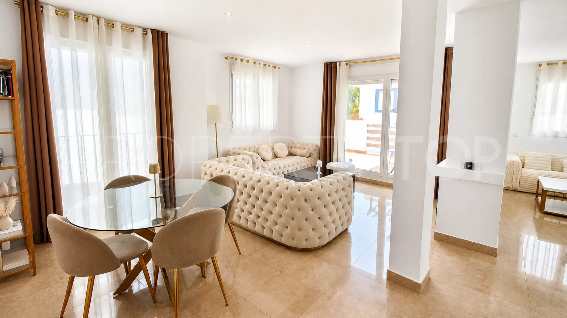 Villa for sale in La Duquesa