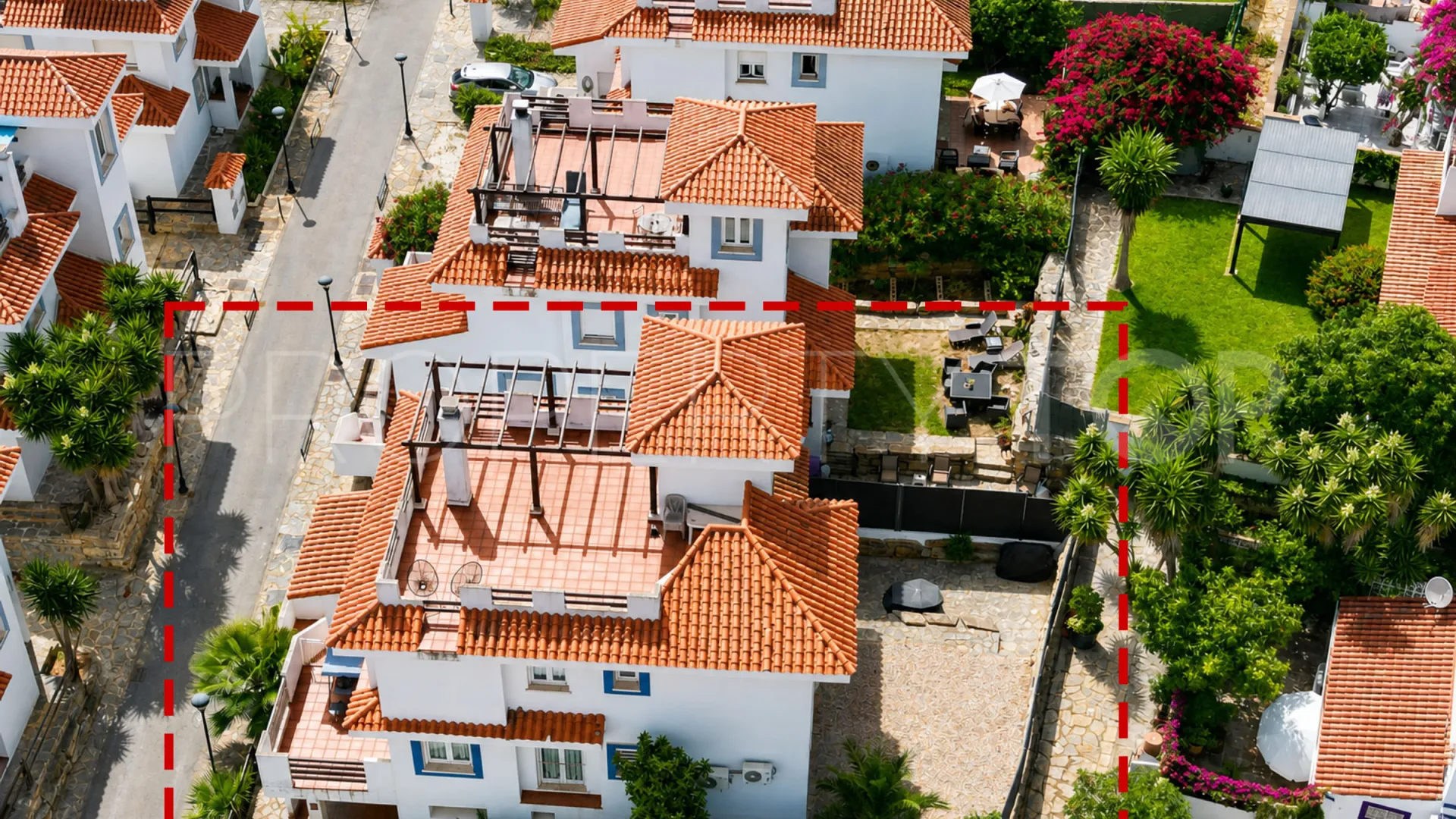 For sale villa with 6 bedrooms in La Duquesa