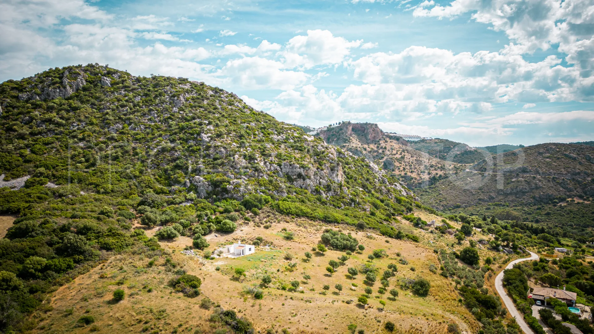 For sale finca in Casares