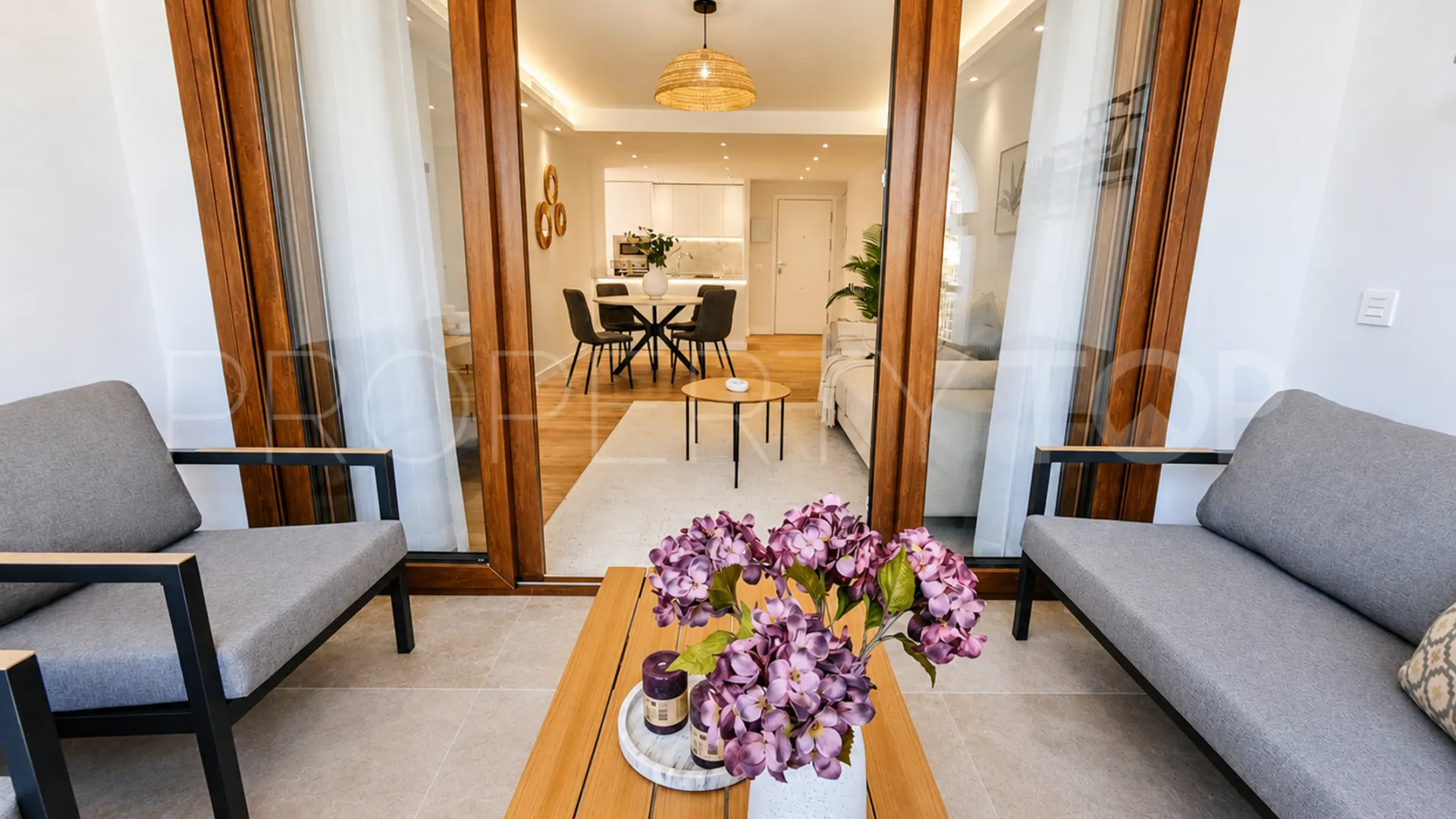 Puerto La Duquesa apartment for sale
