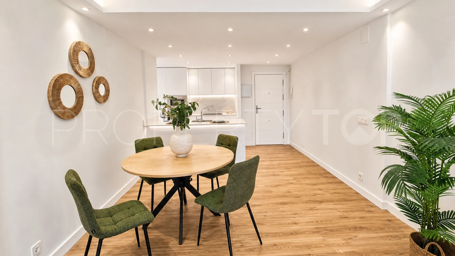 Puerto La Duquesa apartment for sale