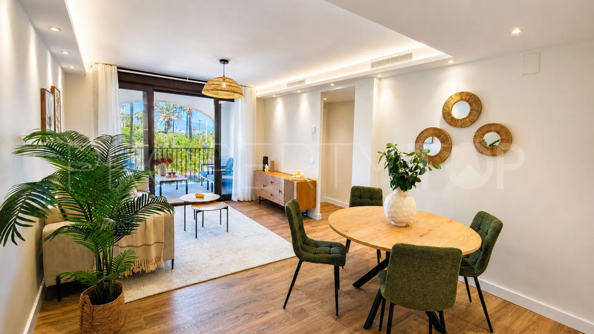 Puerto La Duquesa apartment for sale