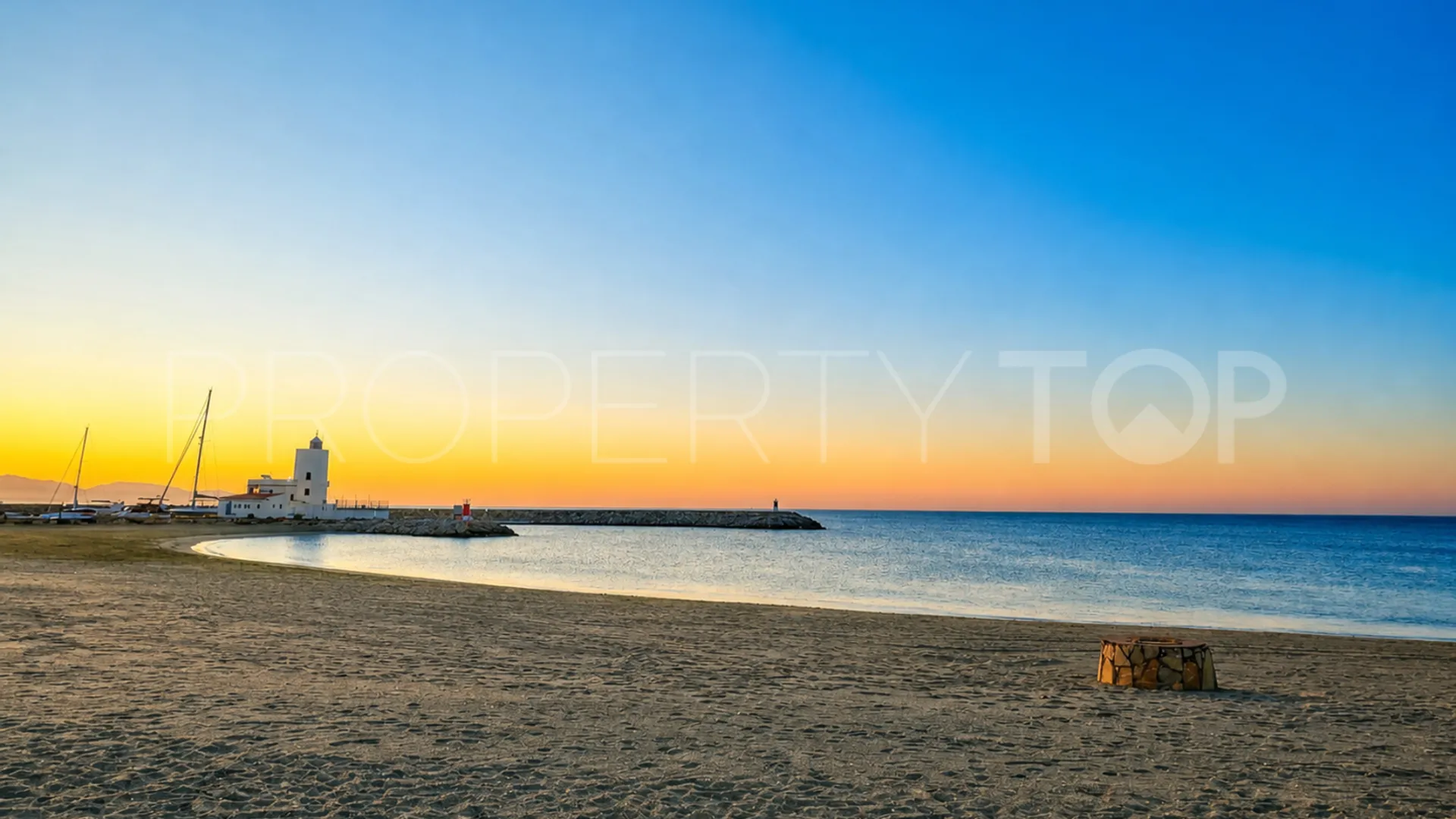 Puerto La Duquesa apartment for sale