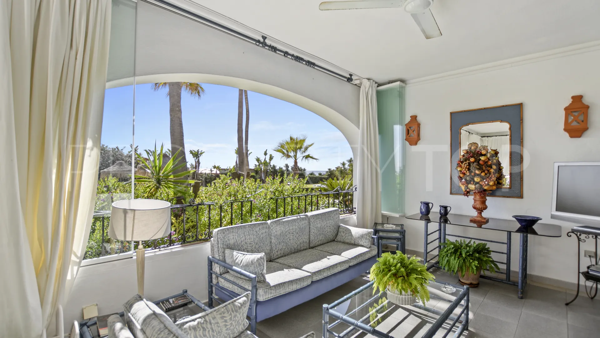 Ground floor apartment for sale in Marbella East
