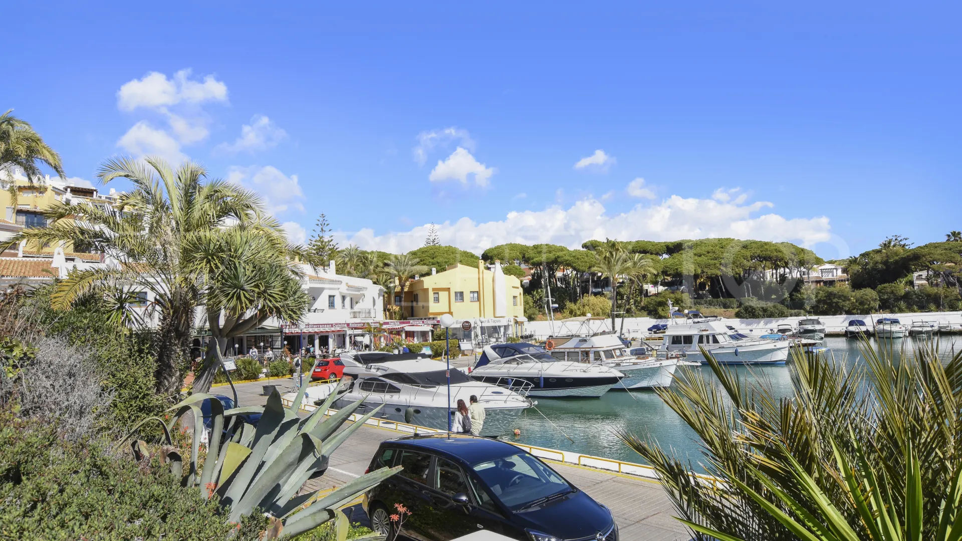 Ground floor apartment for sale in Marbella East