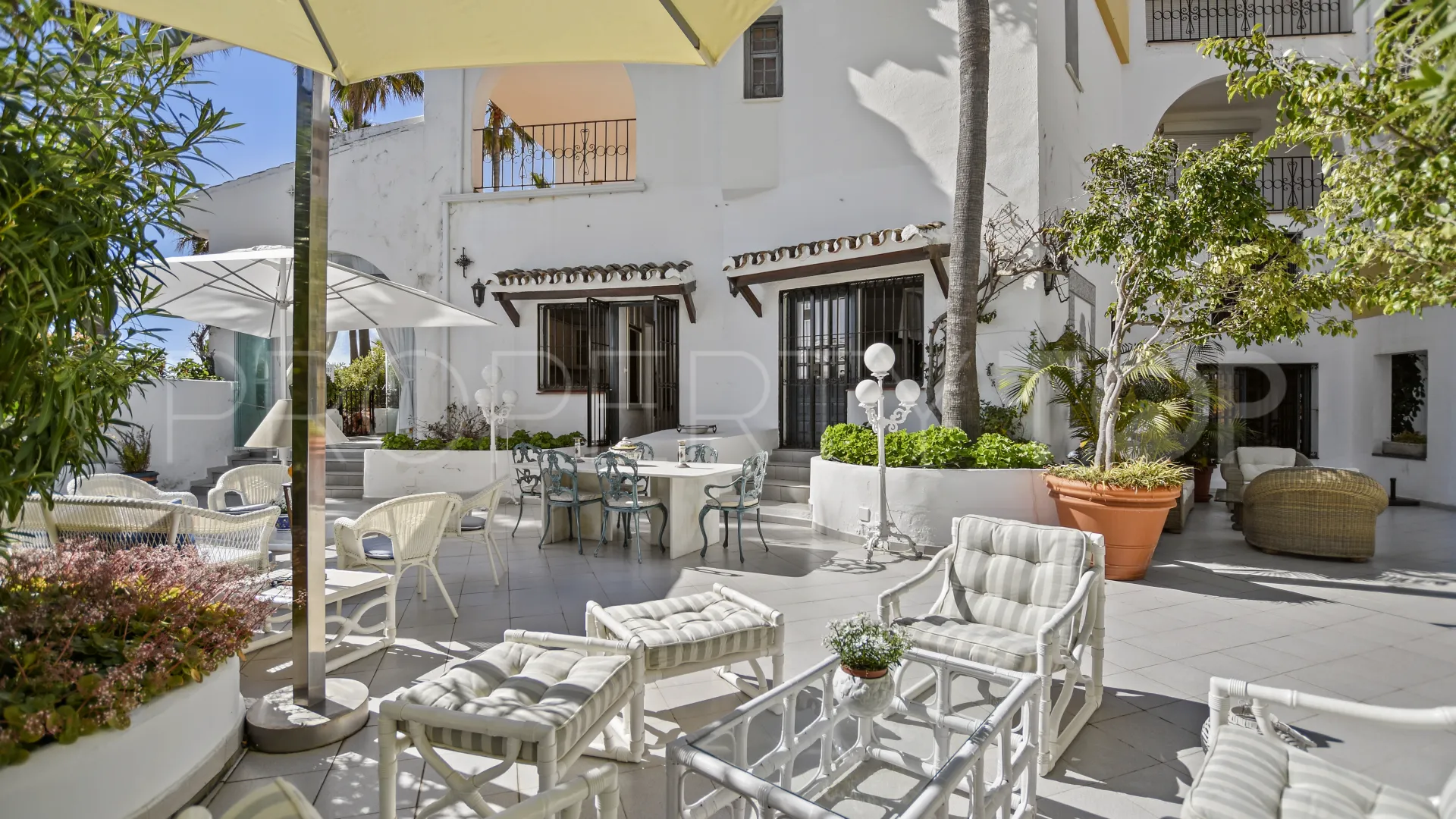 Ground floor apartment for sale in Marbella East