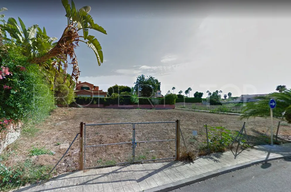 Villa for sale in Guadalmina Baja