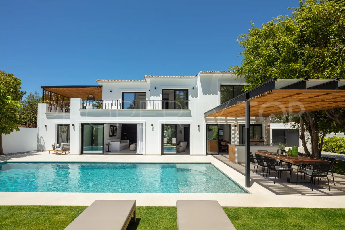 Comprar villa en Marbella - Puerto Banus