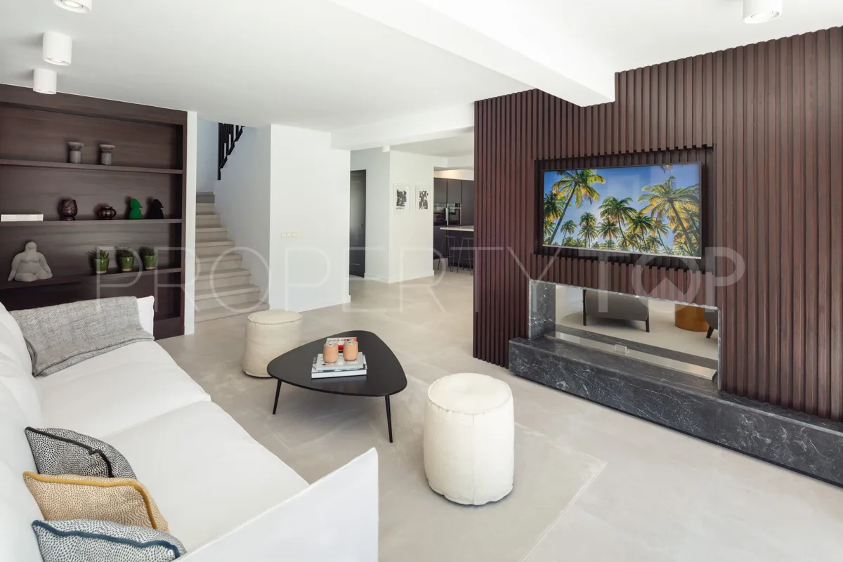 Comprar villa en Marbella - Puerto Banus