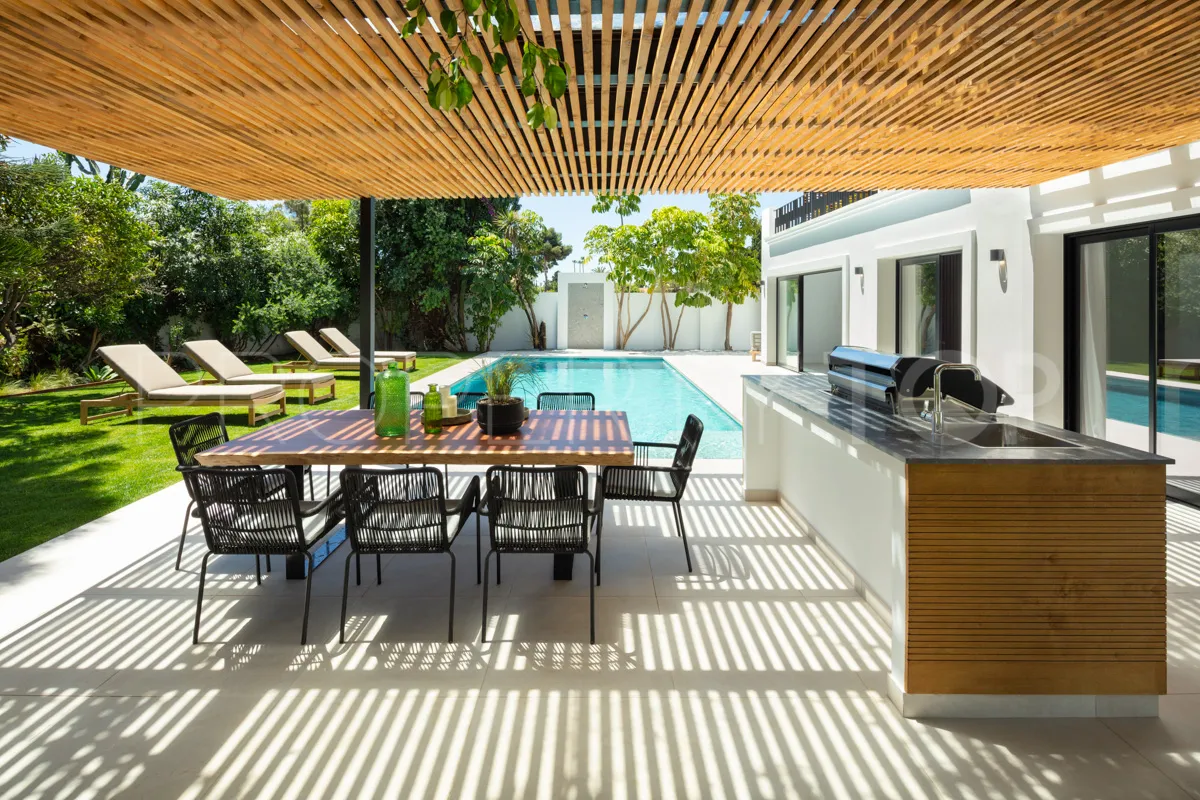 Comprar villa en Marbella - Puerto Banus