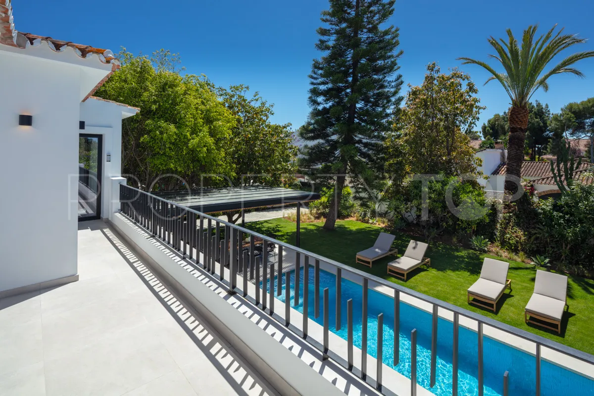 Comprar villa en Marbella - Puerto Banus
