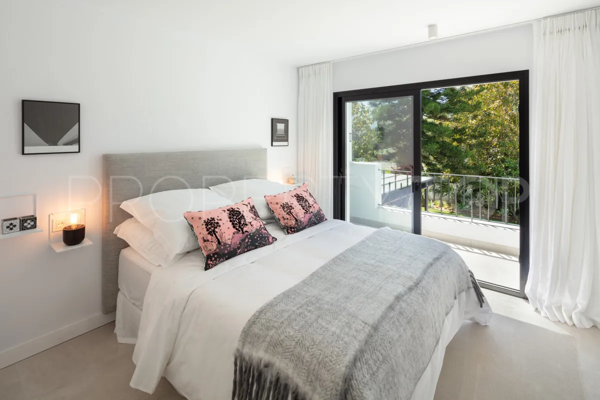 Comprar villa en Marbella - Puerto Banus