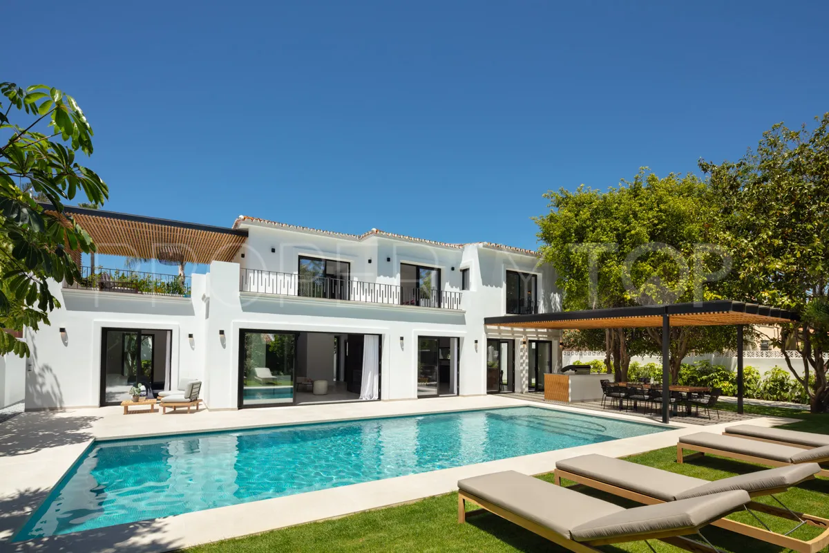 Comprar villa en Marbella - Puerto Banus
