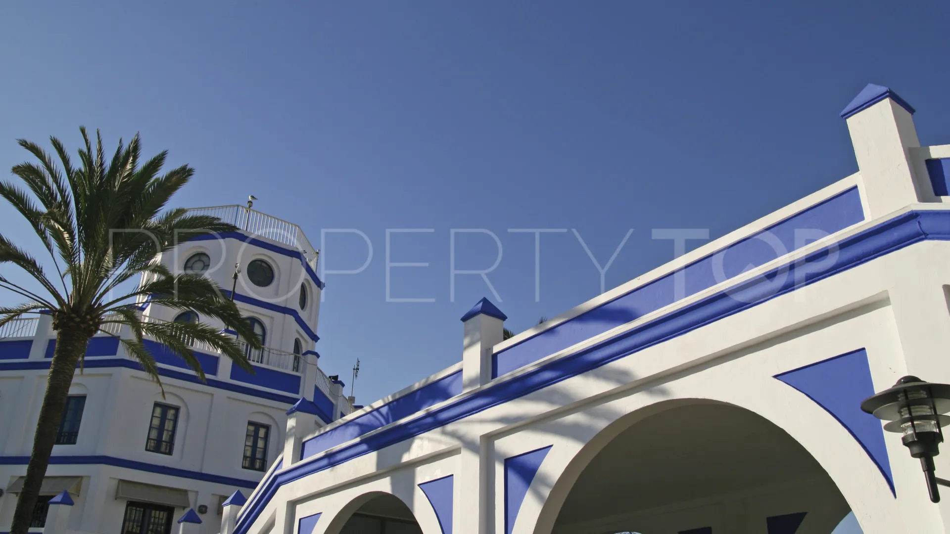 Estepona, apartamento planta baja en venta de 2 dormitorios