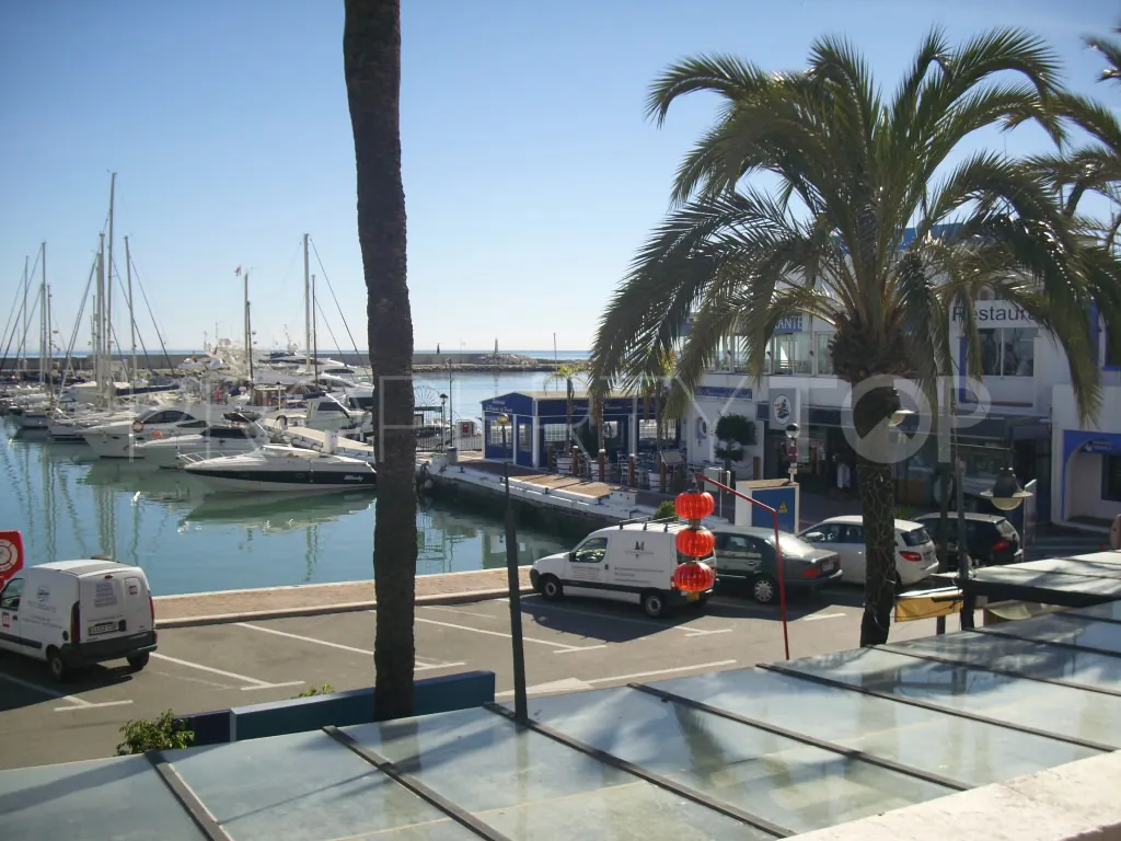 Estepona, apartamento planta baja en venta de 2 dormitorios