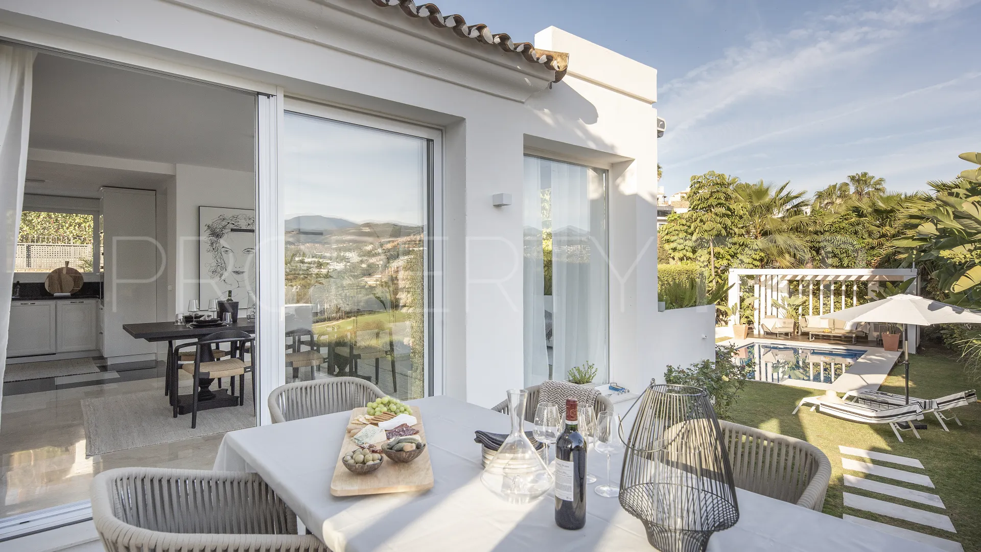 Nueva Andalucia, villa en venta de 4 dormitorios