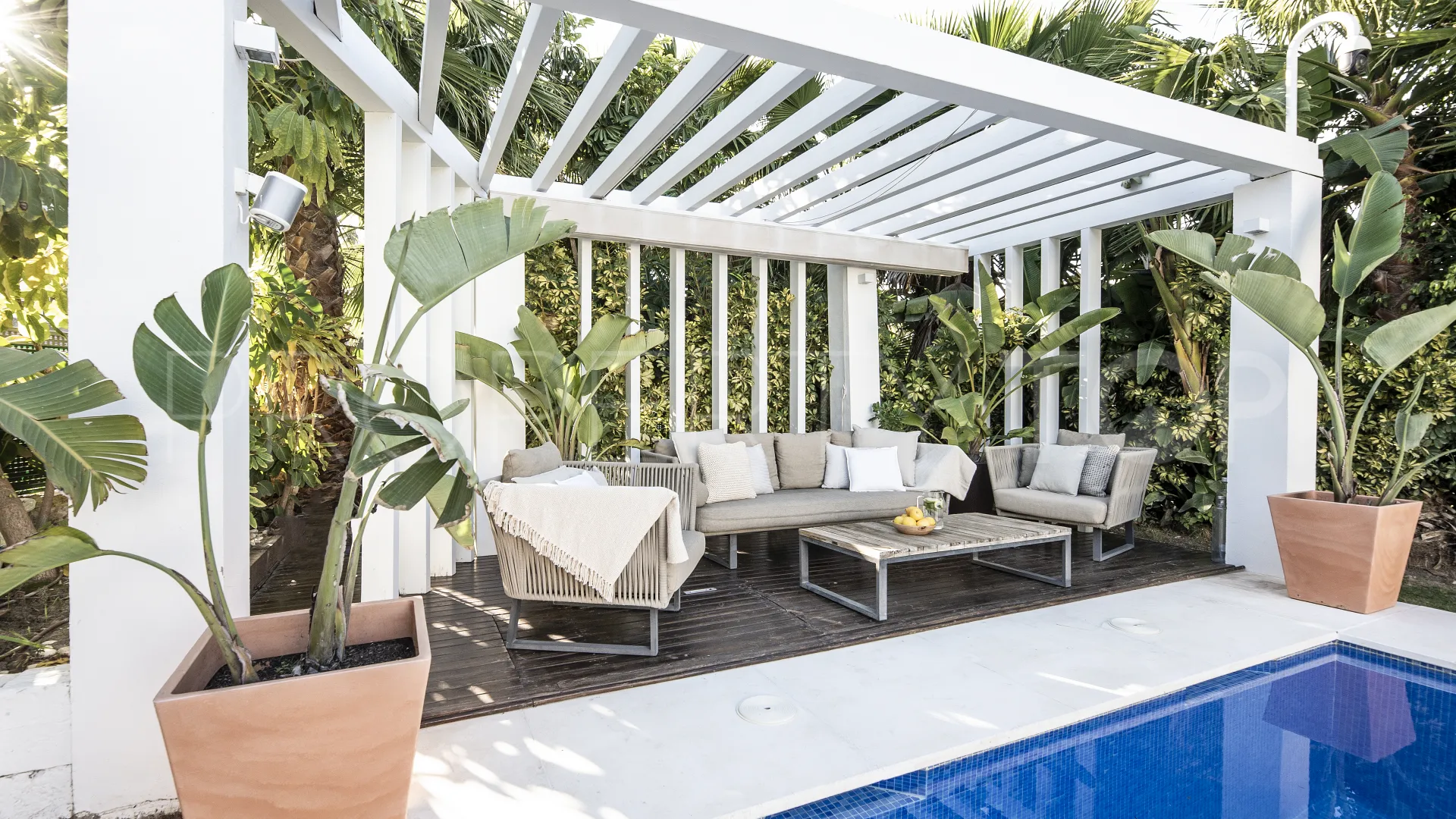 Nueva Andalucia, villa en venta de 4 dormitorios