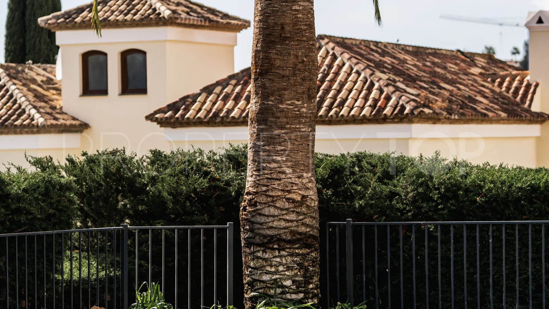 For sale 4 bedrooms villa in Nueva Andalucia