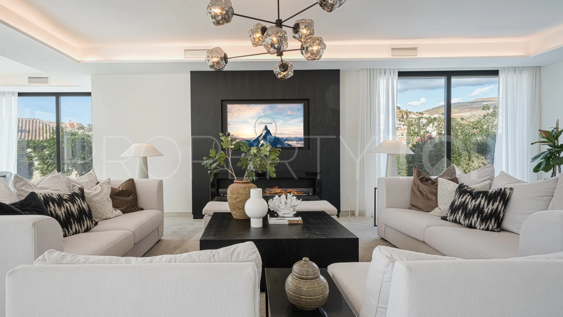 For sale 4 bedrooms villa in Nueva Andalucia