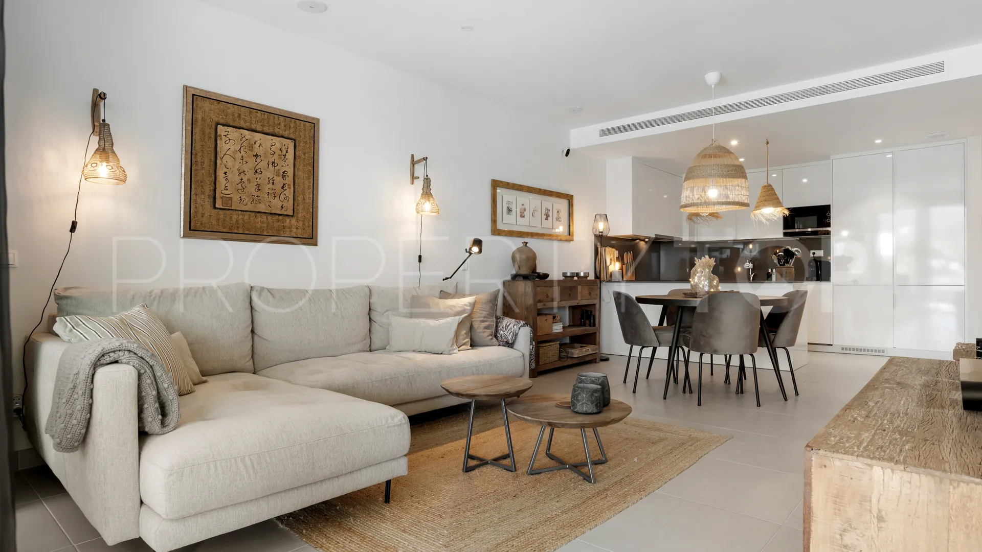 For sale ground floor apartment in Estepona Golf