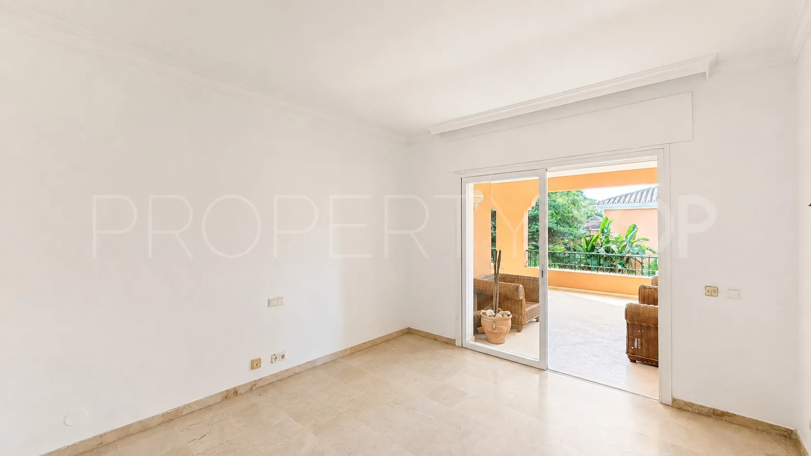 Buy Venalmar duplex penthouse with 4 bedrooms